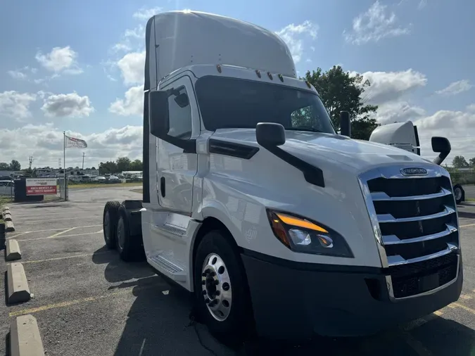 2018 FREIGHTLINER/MERCEDES NEW CASCADIA PX12664