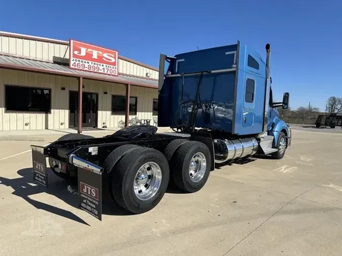 2022 KENWORTH T680