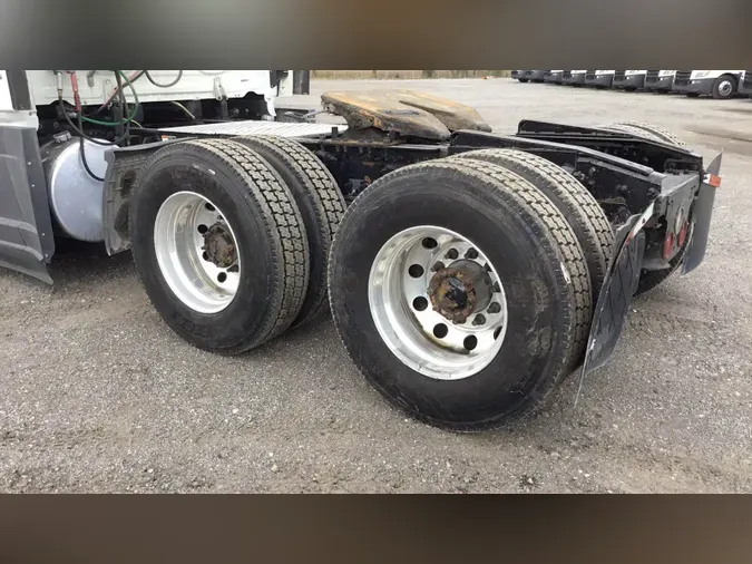 2021 Freightliner Cascadia 126