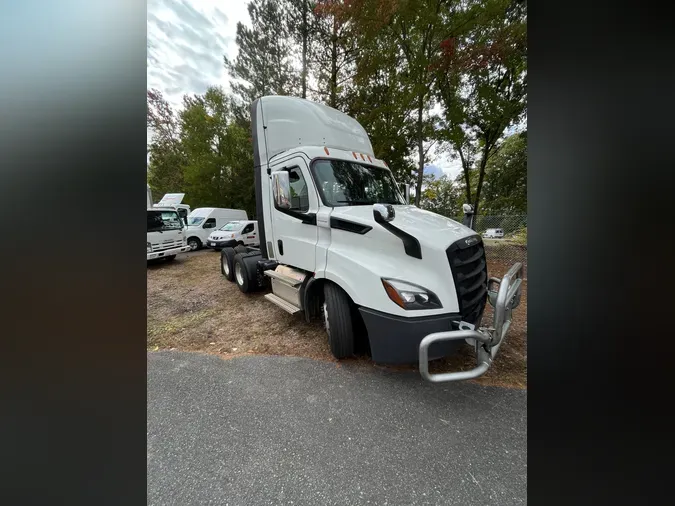 2020 FREIGHTLINER/MERCEDES NEW CASCADIA 116