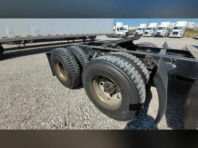 2019 Volvo VNL300