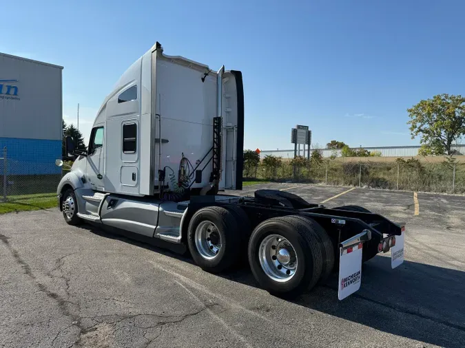 2022 Kenworth T680bc3d726cc95f9f47e486b5dcbc33d623