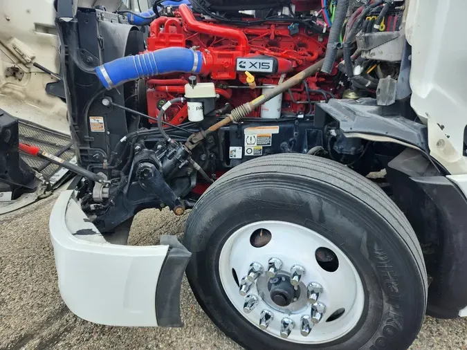 2023 PETERBILT 579