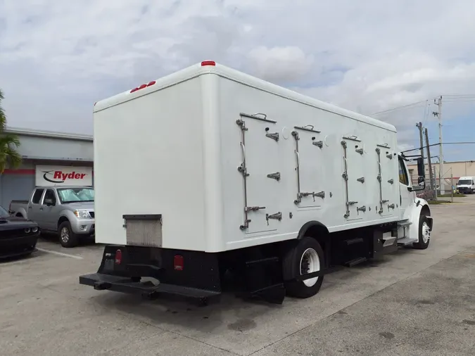 2017 FREIGHTLINER/MERCEDES M2 106