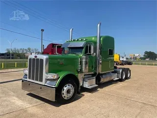 2021 PETERBILT 389
