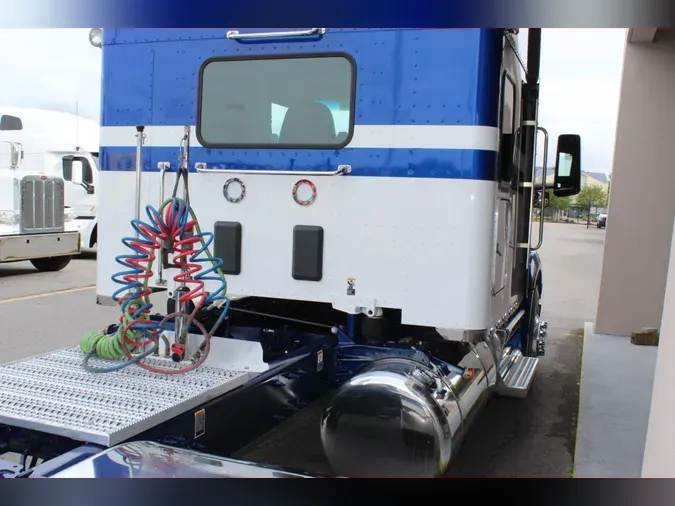 2024 Peterbilt 579