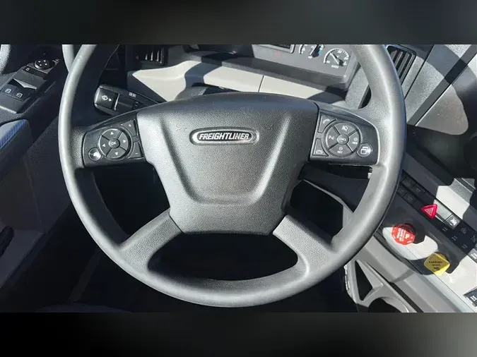 2022 FREIGHTLINER CA126