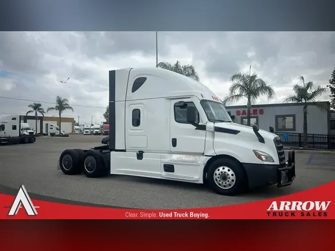 2023 FREIGHTLINER CA126
