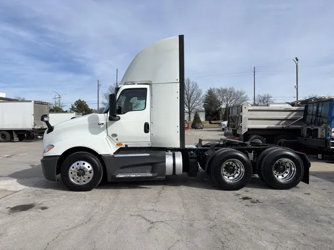 2021 International LT625