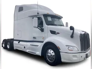 2022 Peterbilt 579