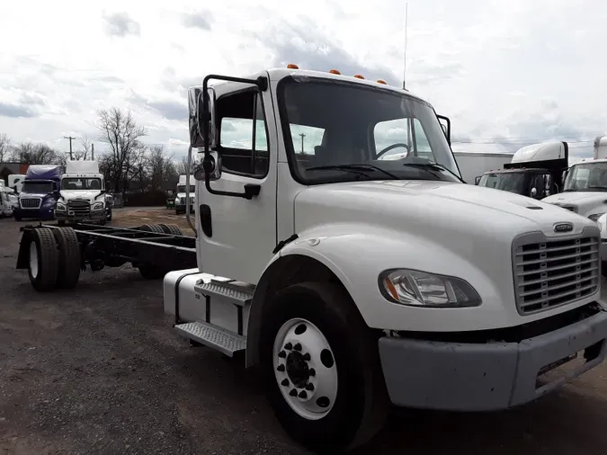 2018 FREIGHTLINER/MERCEDES M2 106