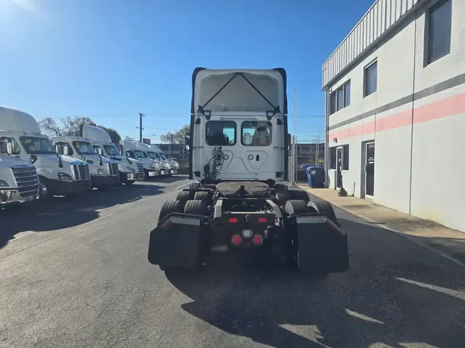 2019 FREIGHTLINER/MERCEDES CASCADIA 125