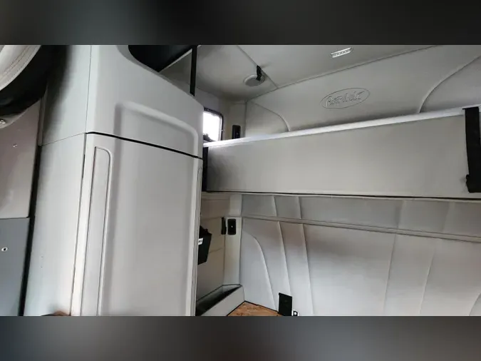 2021 Peterbilt 579