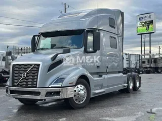 2022 VOLVO VNL64T860