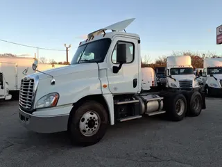 2019 FREIGHTLINER/MERCEDES CASCADIA 125