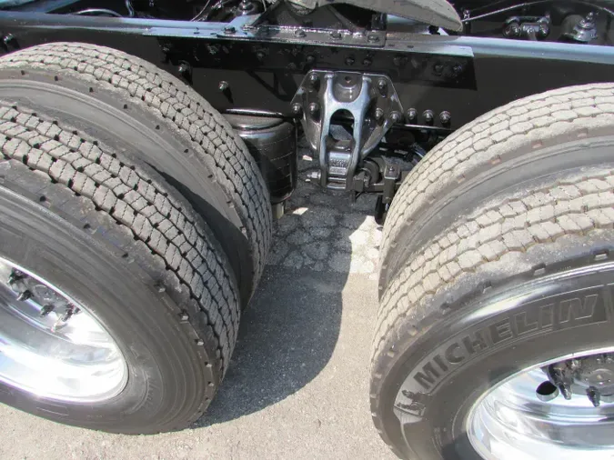2022 Kenworth T680