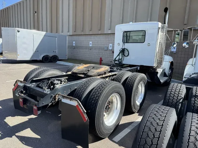 2018 KENWORTH T370