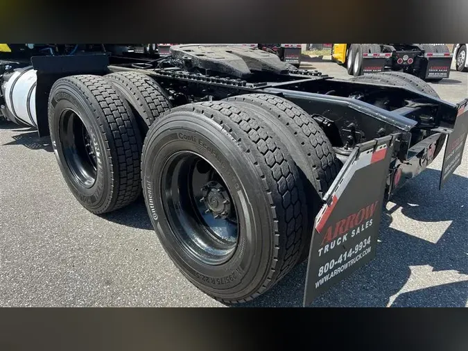 2018 INTERNATIONAL RH613