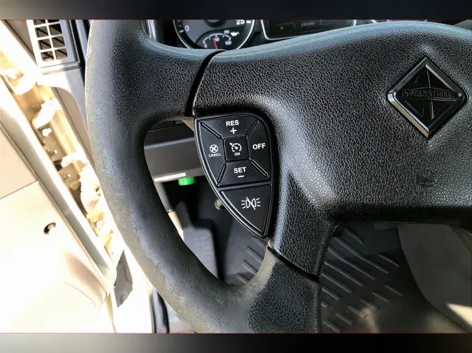 2021 INT LT625 6x4