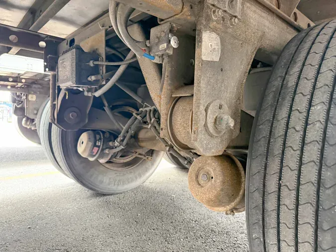 2018 UTILITY VS2RAbc7d44d5cb320414c446db09ee6af322