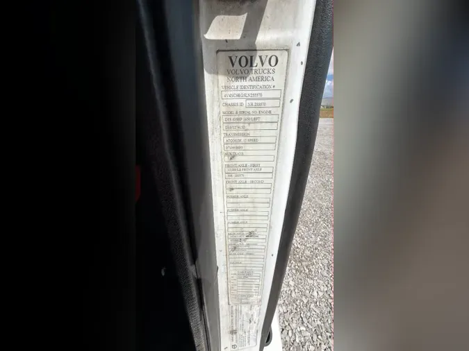 2020 Volvo VNL300