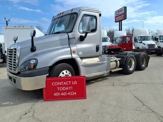 2020 FREIGHTLINER/MERCEDES CASCADIA 125