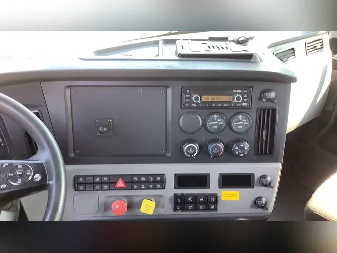 2020 Freightliner Cascadia 126