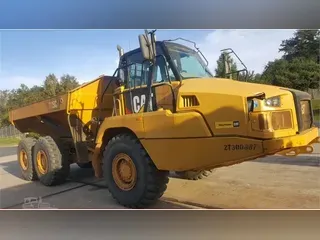 2019 CATERPILLAR 725C2