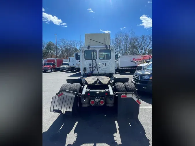 2019 FREIGHTLINER/MERCEDES NEW CASCADIA 116