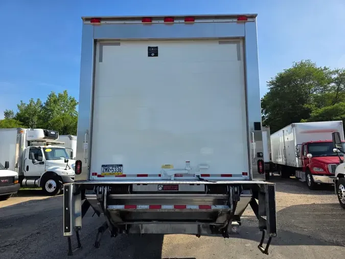 2020 FREIGHTLINER M2 106