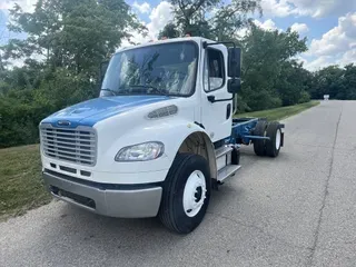 2015 Freightliner M2 106