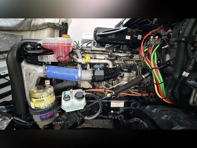 2021 Freightliner Cascadia 126bc85165ff64a9e00208e7dd58dcb9efa