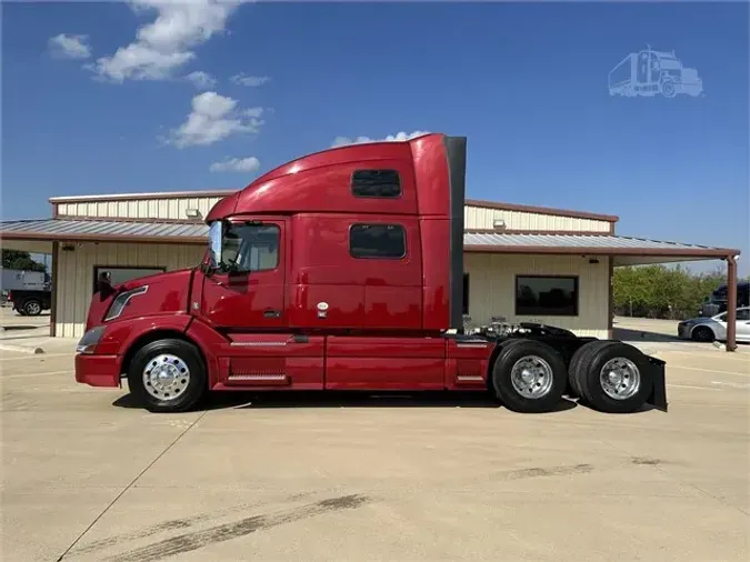 2018 VOLVO VNL64T780