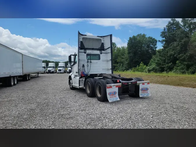 2019 Volvo VNL300