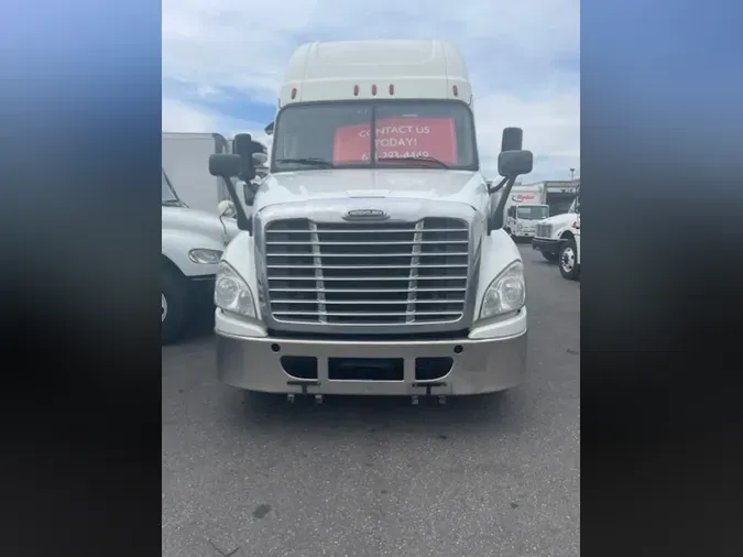 2020 FREIGHTLINER CASCADIA 125