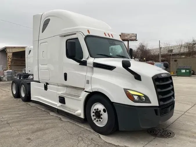 2020 Freightliner Cascadia
