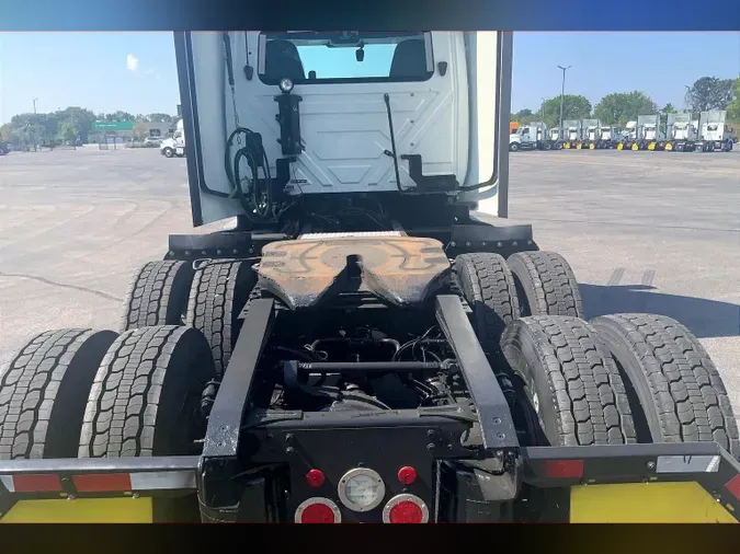 2022 INT LT625 6x4