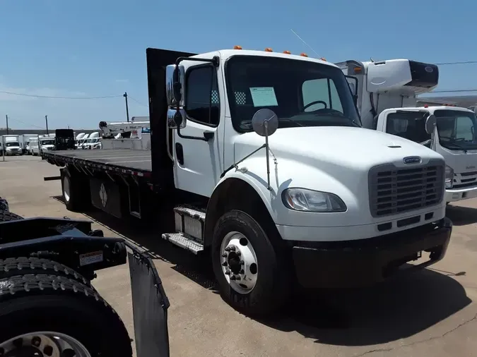 2017 FREIGHTLINER M2 106
