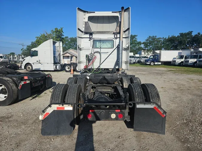 2018 VOLVO VNL64TRACTOR