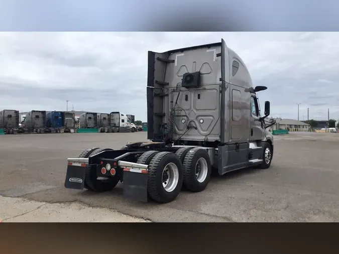 2021 Freightliner Cascadia