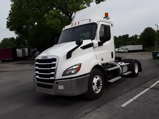 2020 FREIGHTLINER NEW CASCADIA 116bca2313fa9ae1d9a4f59868f75707a88