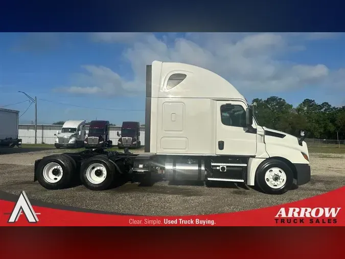 2020 FREIGHTLINER CA126