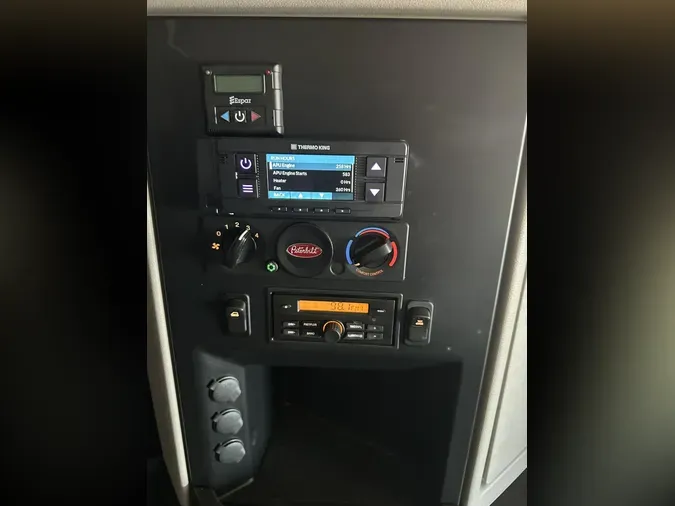 2025 Peterbilt 589bca87d1f7cf7dbe188c531b5b062d9b2