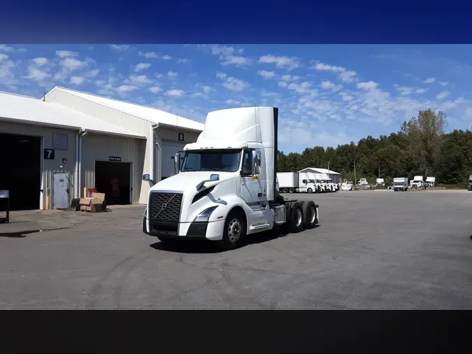 2018 Volvo VNL300