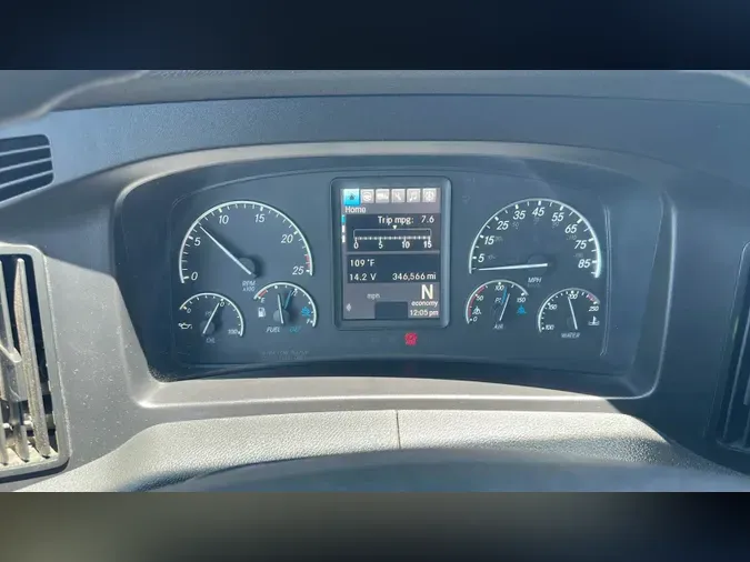 2023 Freightliner Cascadia 126