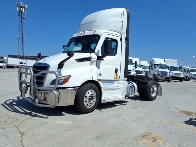 2020 FREIGHTLINER NEW CASCADIA 116bcaf647281a9d1d6809247e440e39361