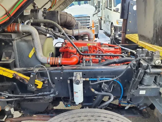 2019 AUTOCAR YARD TRACTORbcb02640920452cc722d387d85ae3180