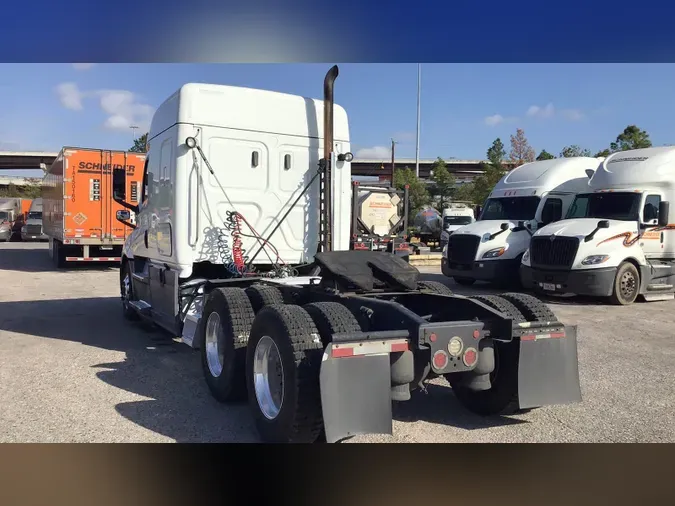 2020 Freightliner Cascadia