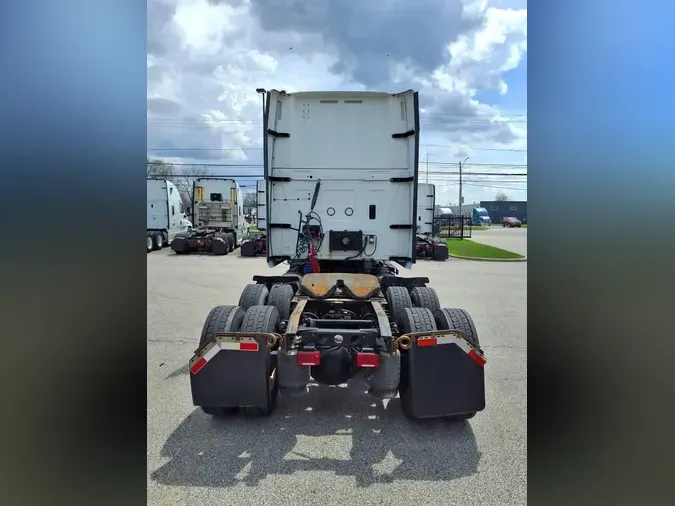 2019 NAVISTAR INTERNATIONAL LT625 SLPR CABbcb707a256960807d38a5048d82f348e