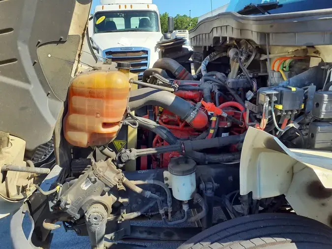 2017 NAVISTAR INTERNATIONAL 4300